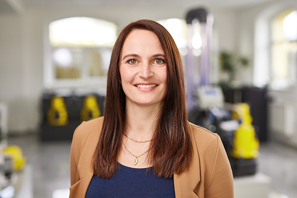 Melanie Haensel Zehnder Pumpen GmbH Export